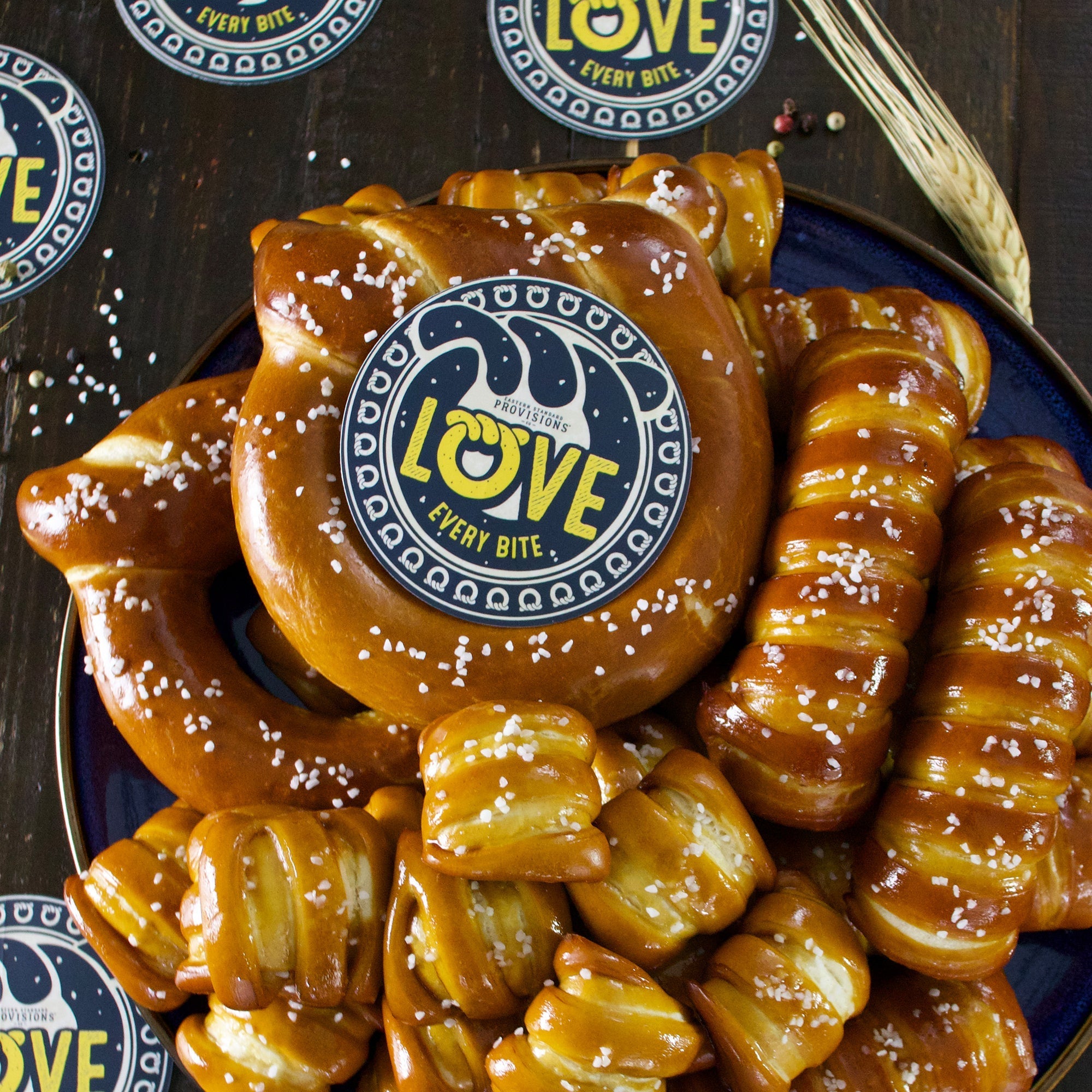 Soft Pretzels & Sauces Variety Box - ESPCO