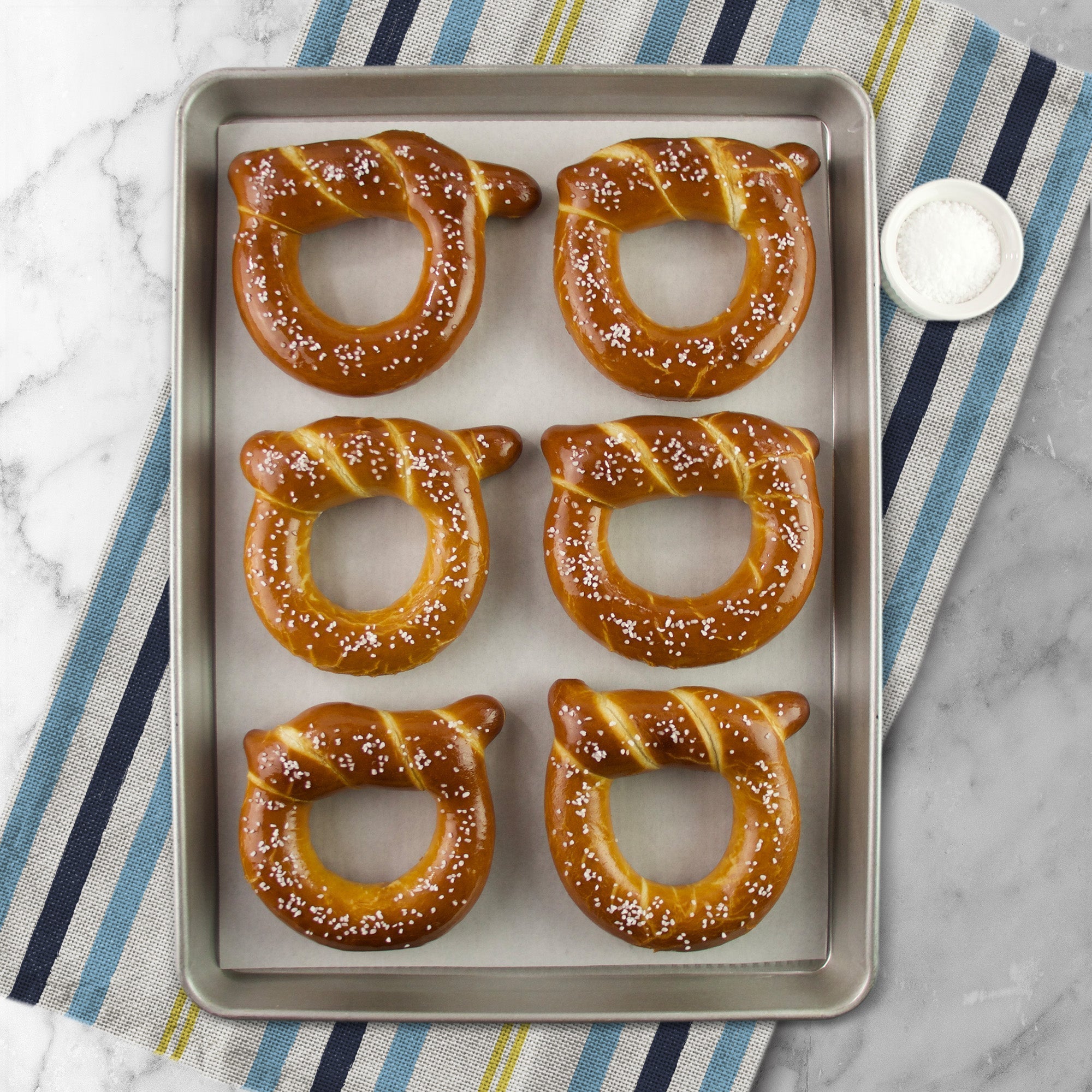 Wheelhouse Signature Soft Pretzel Box - ESPCO